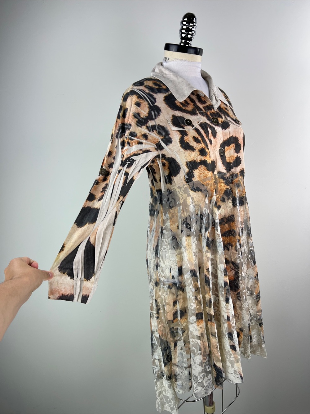 💚 3543. Leopard Print Button-Front Jacket Dress with Lace Overlay - Beige, Black - Picture 3 of 8